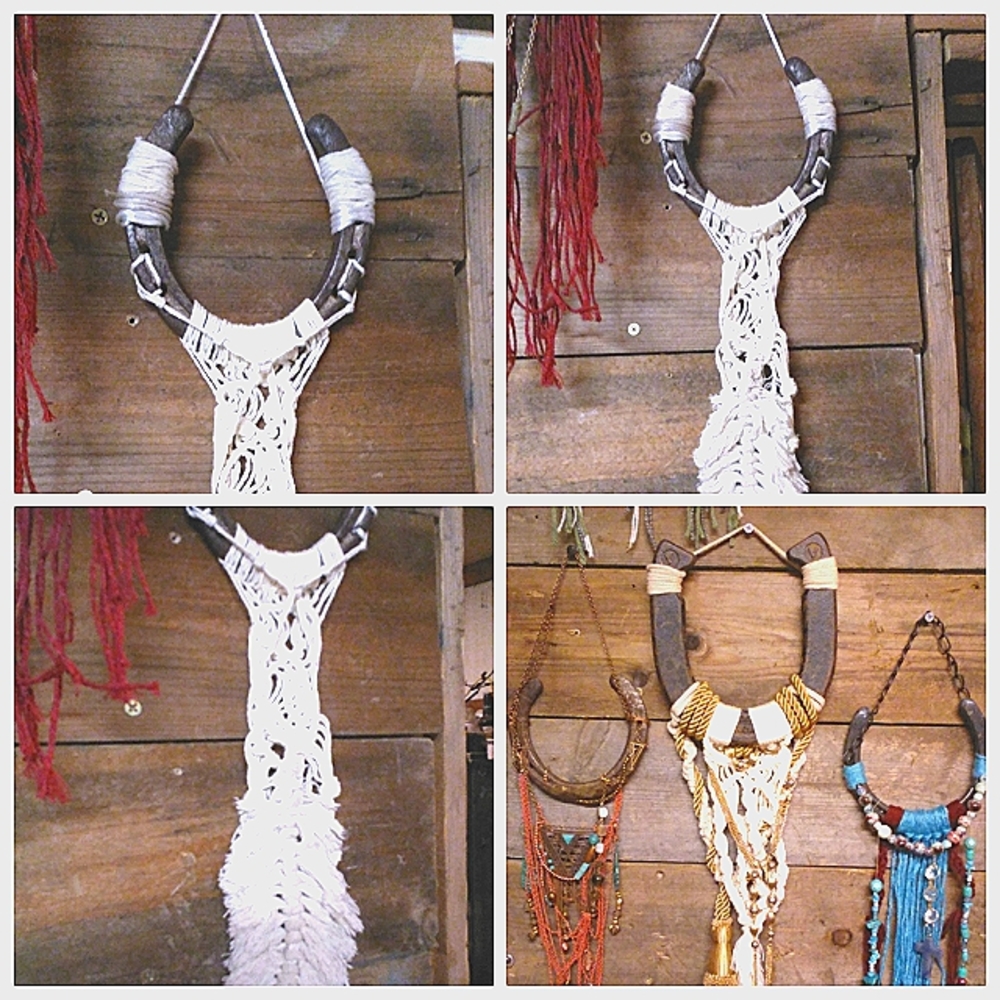 Horseshoe decor